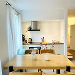 Parkblick Duo- 6 Personen- Balkon- Waschmaschine- Parkplatz וולפסבורג