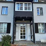 Parkblick Duo- 6 Personen- Balkon- Waschmaschine- Parkplatz דירה *