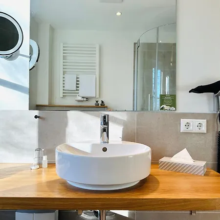 Parkblick Duo- 6 Personen- Balkon- Waschmaschine- Parkplatz Apartmán Wolfsburg