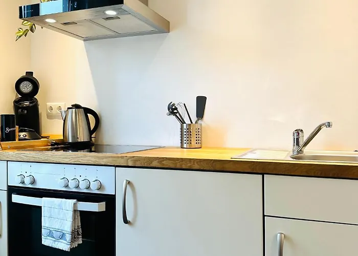 Parkblick Duo- 6 Personen- Balkon- Waschmaschine- Parkplatz *