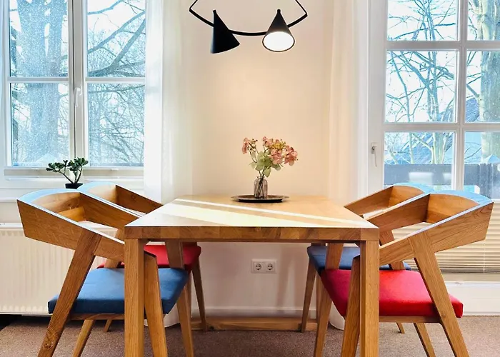 Parkblick Duo- 6 Personen- Balkon- Waschmaschine- Parkplatz *