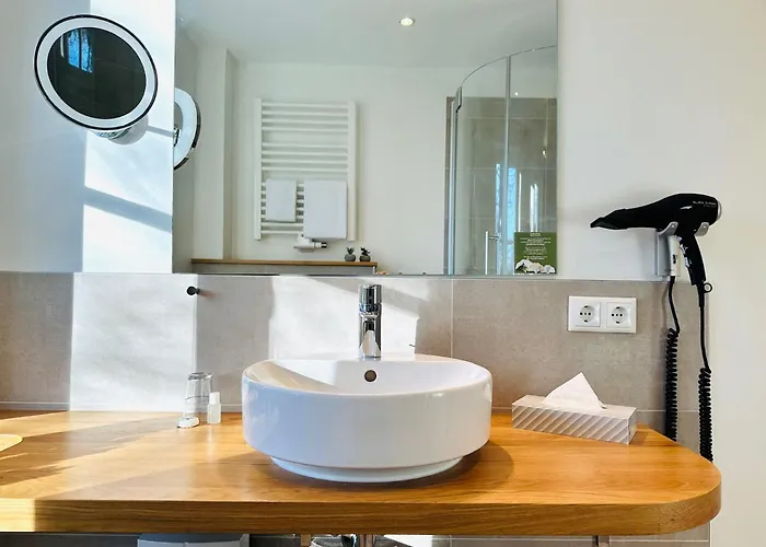 Parkblick Duo- 6 Personen- Balkon- Waschmaschine- Parkplatz Apartamento Wolfsburg