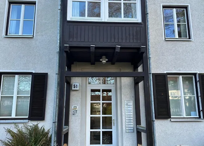 Parkblick Duo- 6 Personen- Balkon- Waschmaschine- Parkplatz דירה *