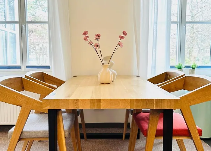 Parkblick Duo- 6 Personen- Balkon- Waschmaschine- Parkplatz * Wolfsburg